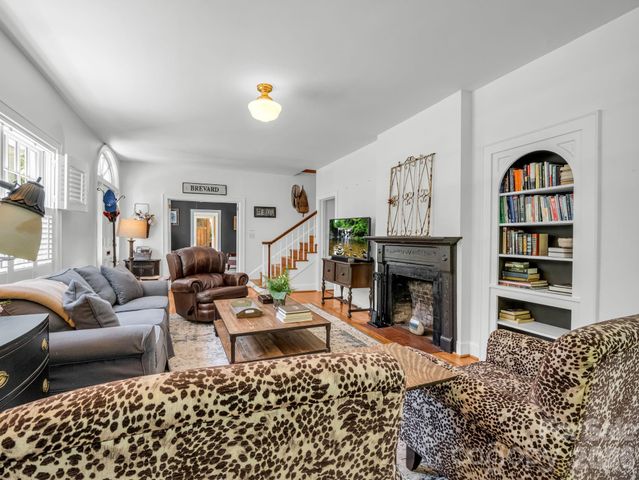 536 Maple Street, Brevard, NC 28712