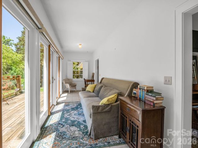 536 Maple Street, Brevard, NC 28712