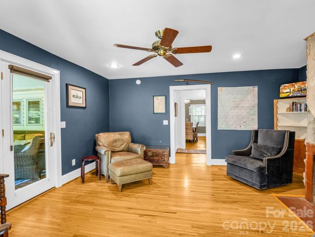 536 Maple Street, Brevard, NC 28712