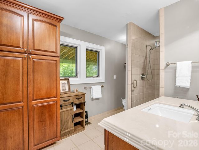536 Maple Street, Brevard, NC 28712