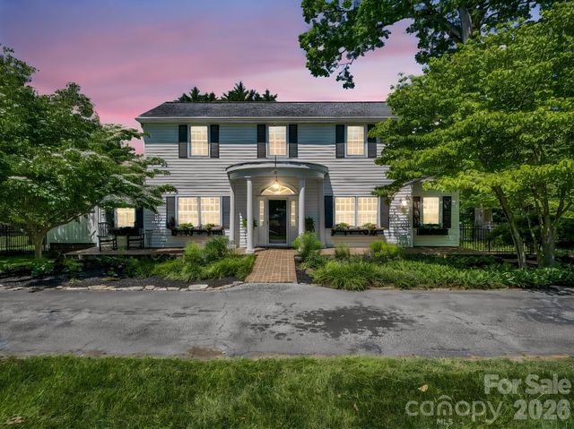 536 Maple Street, Brevard, NC 28712