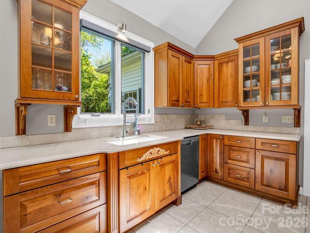 536 Maple Street, Brevard, NC 28712