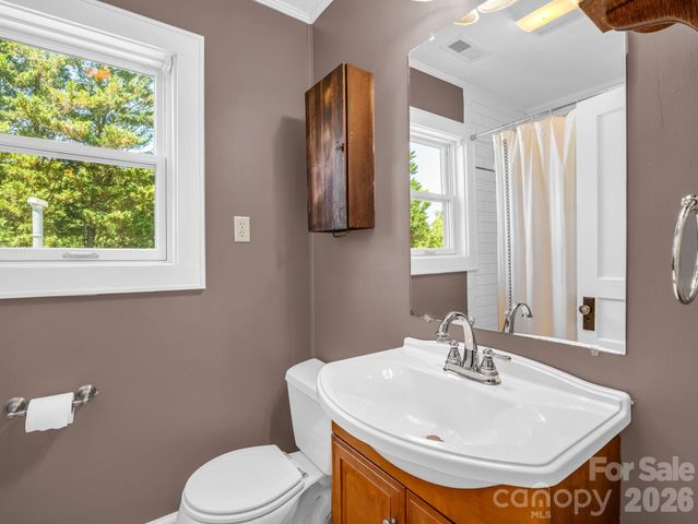 536 Maple Street, Brevard, NC 28712