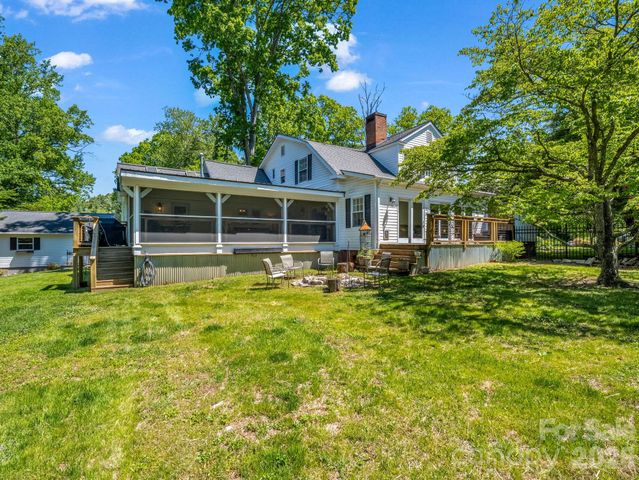 536 Maple Street, Brevard, NC 28712