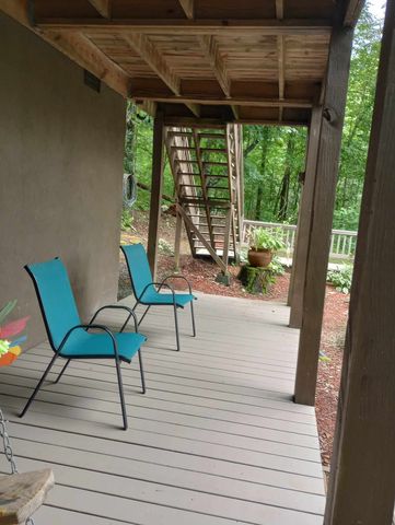 92 Boulder Lane, Rabun Gap, GA 30568