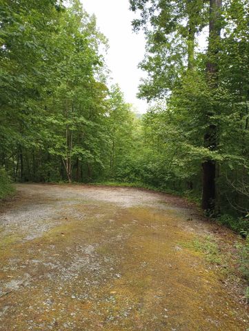 92 Boulder Lane, Rabun Gap, GA 30568
