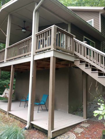 92 Boulder Lane, Rabun Gap, GA 30568