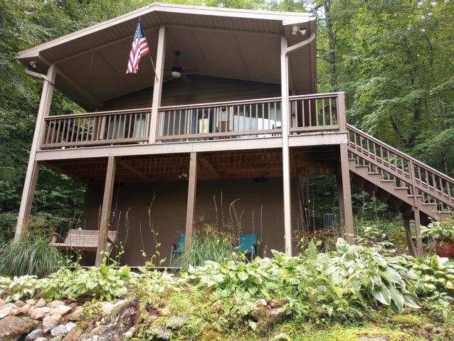 92 Boulder Lane, Rabun Gap, GA 30568