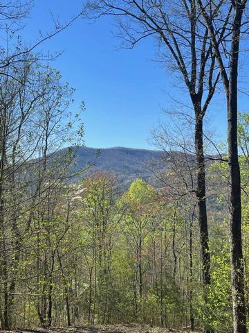 92 Boulder Lane, Rabun Gap, GA 30568