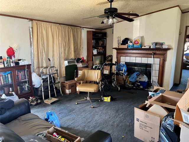 1541 Seaborn Road, Ponder, TX 76259