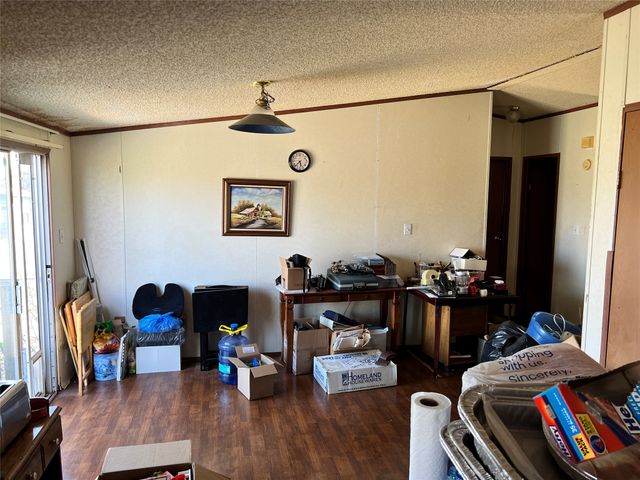 1541 Seaborn Road, Ponder, TX 76259