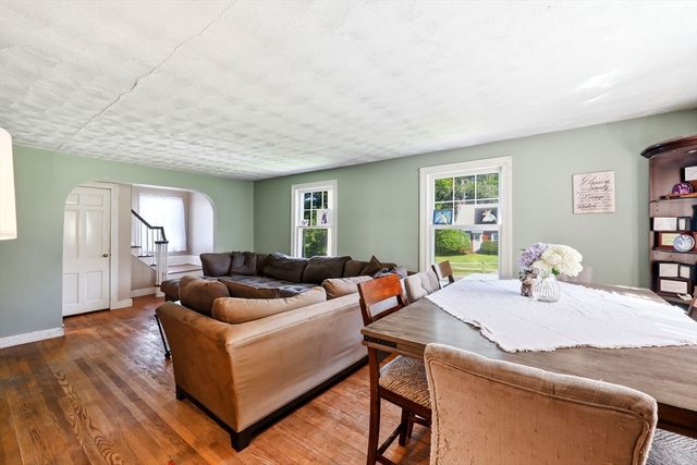 219 Old Warren Rd, Palmer, MA 01069