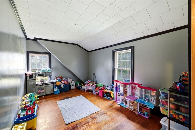 219 Old Warren Rd, Palmer, MA 01069