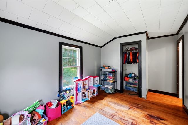 219 Old Warren Rd, Palmer, MA 01069