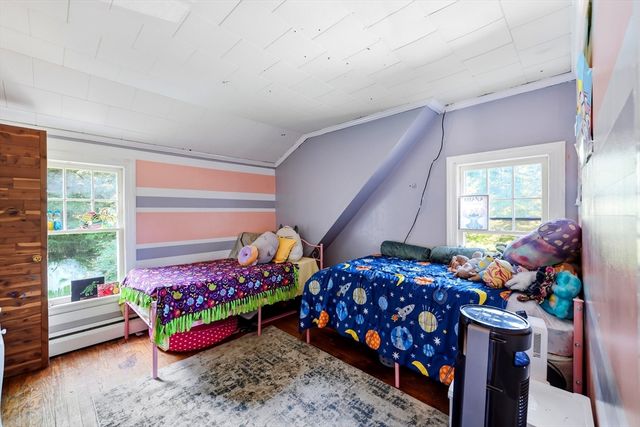219 Old Warren Rd, Palmer, MA 01069