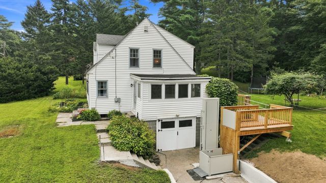 219 Old Warren Rd, Palmer, MA 01069