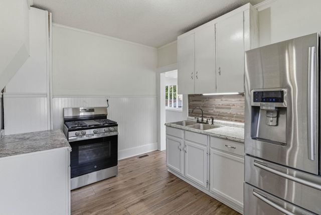 203 S Arthur St, El Dorado, KS 67042