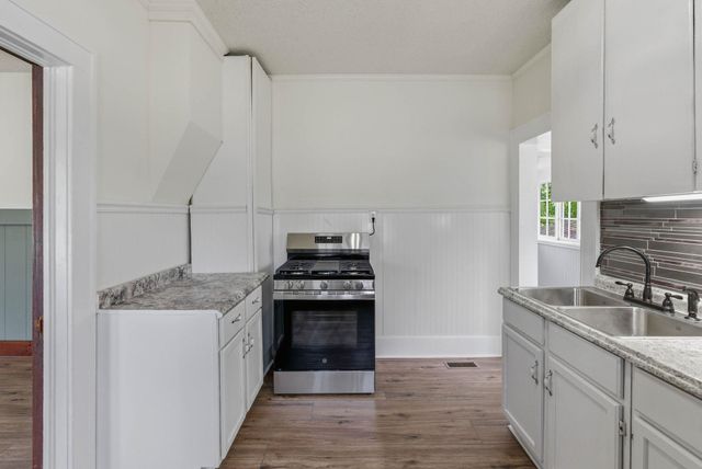 203 S Arthur St, El Dorado, KS 67042