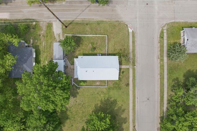 203 S Arthur St, El Dorado, KS 67042