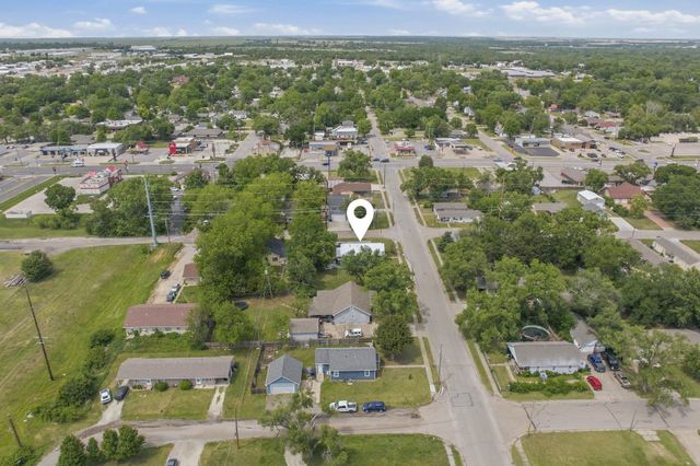 203 S Arthur St, El Dorado, KS 67042