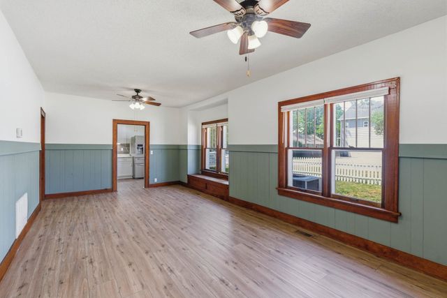 203 S Arthur St, El Dorado, KS 67042