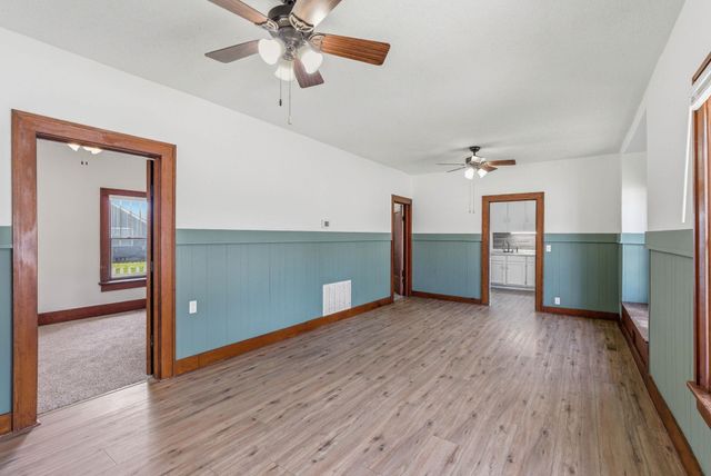203 S Arthur St, El Dorado, KS 67042
