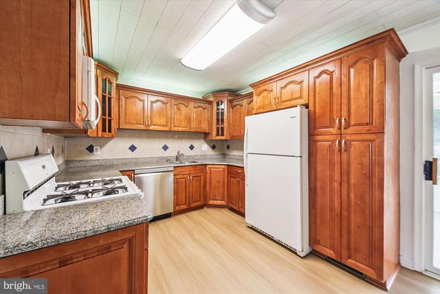 3 WOODS AVE, Glen Burnie, MD 21061