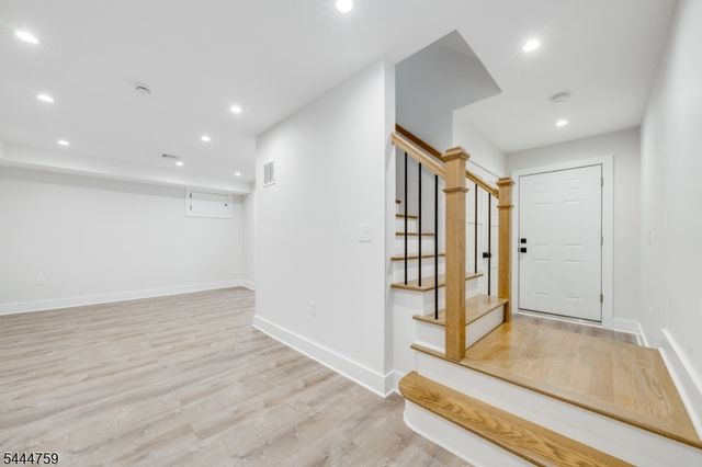 18 University Ave, Chatham Boro, NJ 07928
