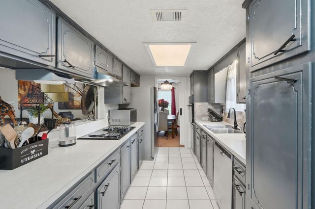 1200 Williams Street, Cleveland, TX 77327