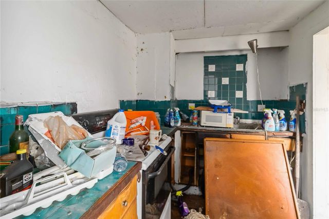 2014 HEMLOCK STREET, Tampa, FL 33605