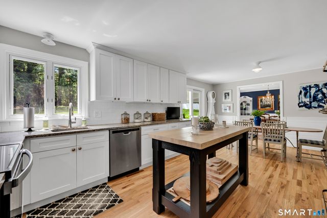 1000 Bassett Road, Watertown, CT 06795