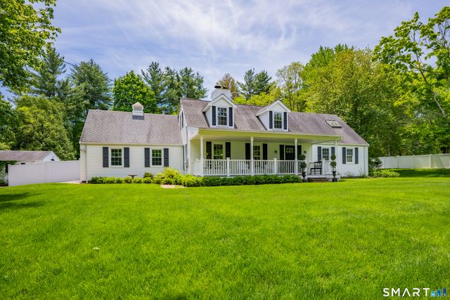 1000 Bassett Road, Watertown, CT 06795