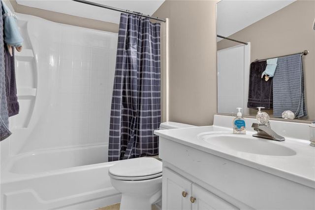 5317 W 50th Terrace, Roeland Park, KS 66205