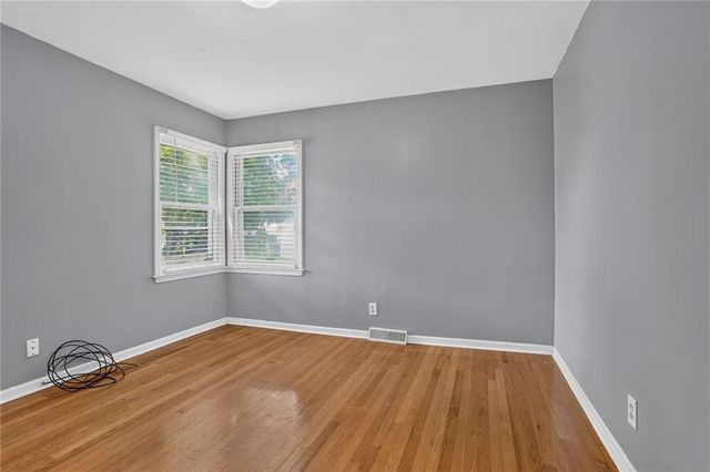 5317 W 50th Terrace, Roeland Park, KS 66205