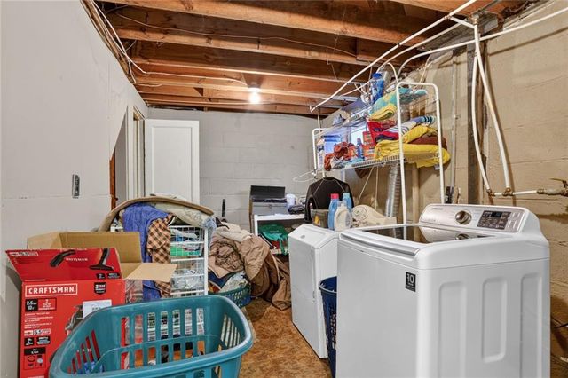5317 W 50th Terrace, Roeland Park, KS 66205