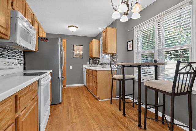 5317 W 50th Terrace, Roeland Park, KS 66205