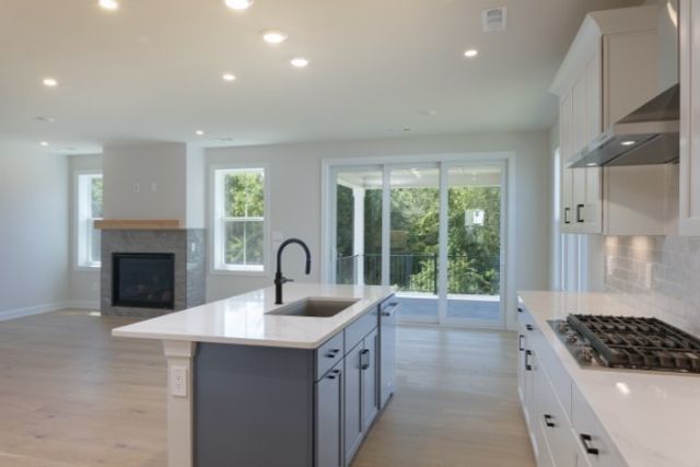 460 Tomlinson Pointe Dr, Mount Juliet, TN 37122