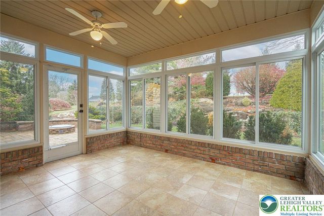 4652 Oakwood Lane, Lower Nazareth Twp, PA 18064