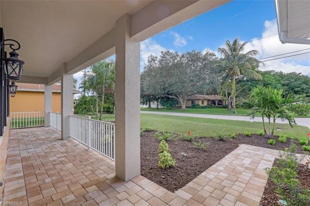 37 SE 23rd AVE, Cape Coral, FL 33990