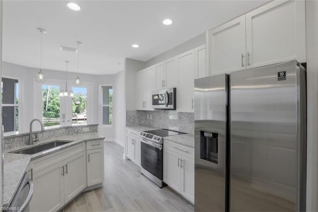 37 SE 23rd AVE, Cape Coral, FL 33990