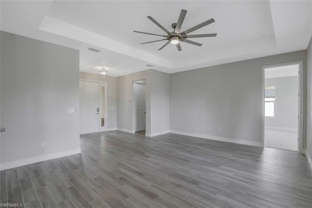 Image 20 of property listing at 37 SE 23rd AVE, Cape Coral, FL 33990