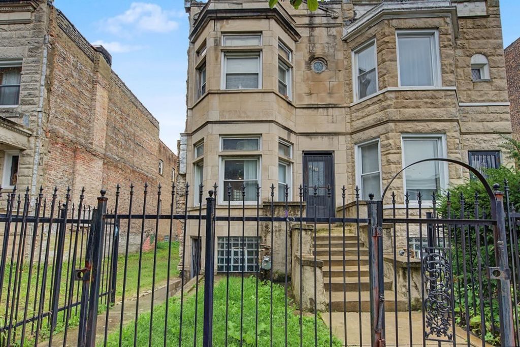 3621 W LEXINGTON Street, Chicago, IL 60624 — photo 2