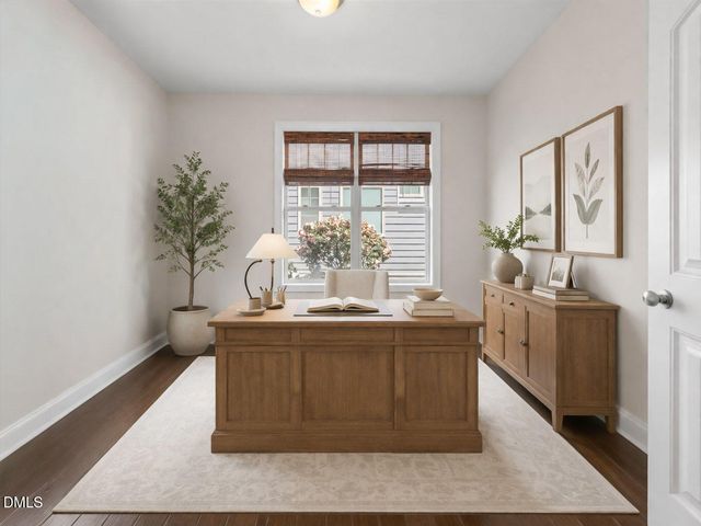 33 Heatherwood Drive, Chapel Hill, NC 27516