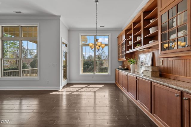 33 Heatherwood Drive, Chapel Hill, NC 27516