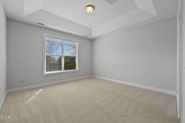 33 Heatherwood Drive, Chapel Hill, NC 27516