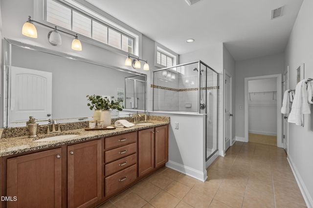 33 Heatherwood Drive, Chapel Hill, NC 27516