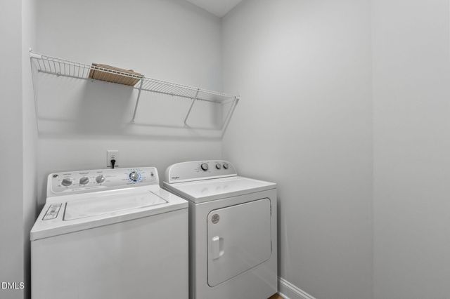 33 Heatherwood Drive, Chapel Hill, NC 27516