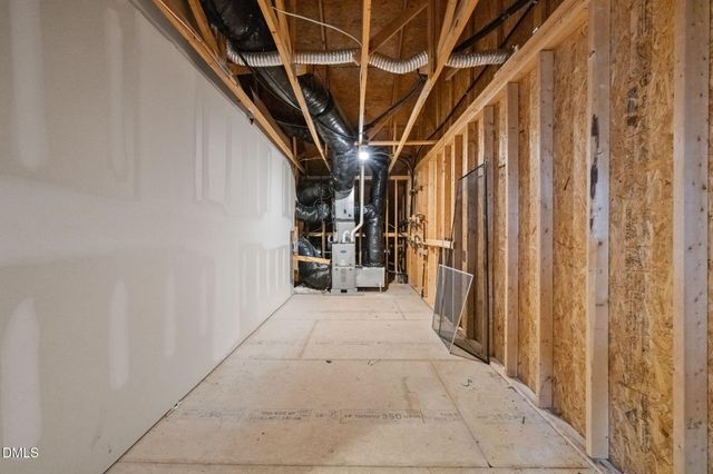 33 Heatherwood Drive, Chapel Hill, NC 27516