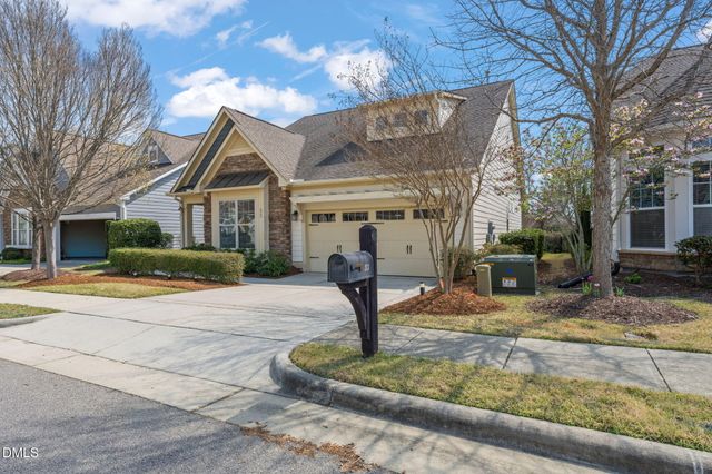 33 Heatherwood Drive, Chapel Hill, NC 27516