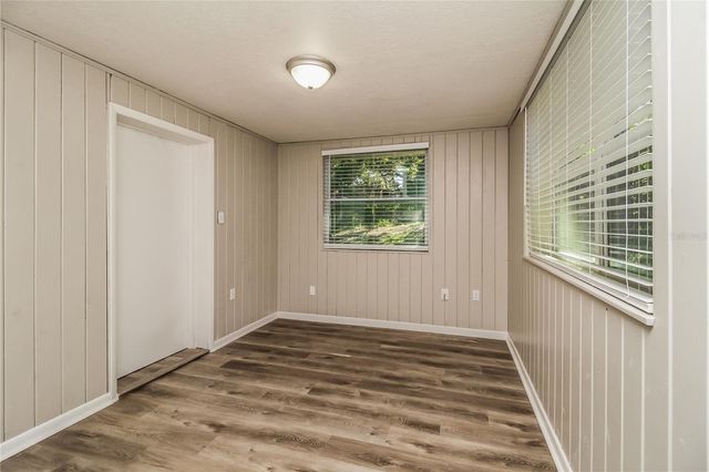 1335 E 3RD AVENUE, Mount Dora, FL 32757